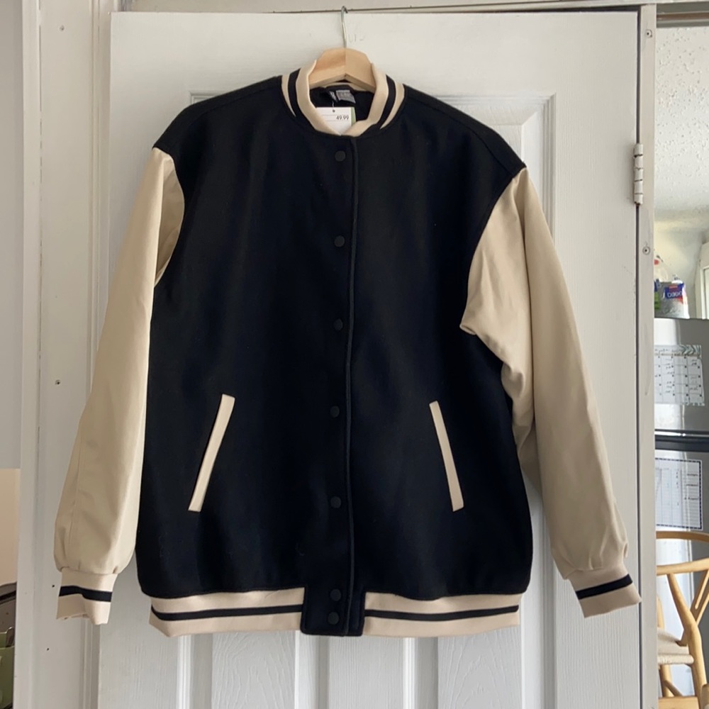 HM leather sleeve bomber varsity jacket